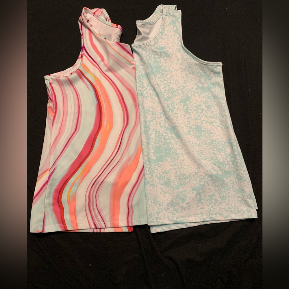 Two Active Wear Tank Tops - Picture 3 of 8